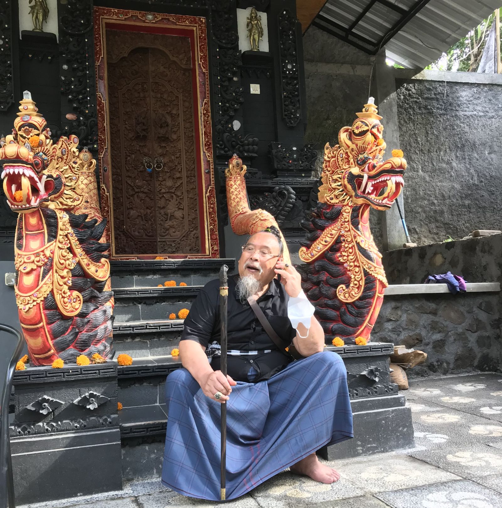 Ratu in front of Tirtha